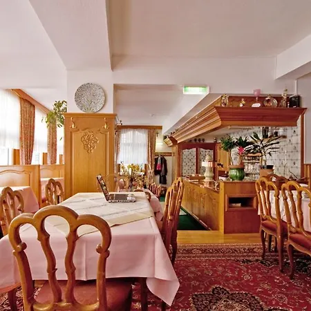 Gasthof Burghotel