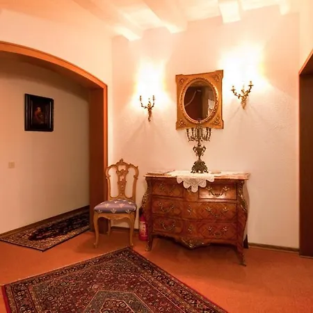 Burghotel Πανσιόν 3*
