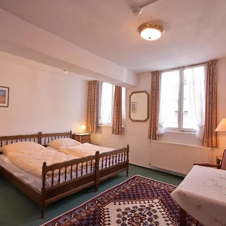 Burghotel Πανσιόν Μονσάου